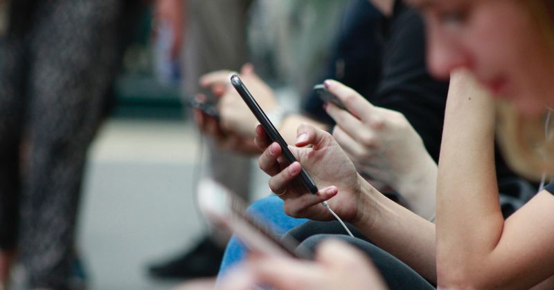 デジタルマーケティングとは 8つの基本的手法とともに解説